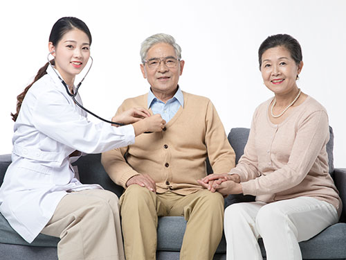 現(xiàn)在護(hù)理行業(yè)前景如何？唐山護(hù)理學(xué)校哪家比較好？