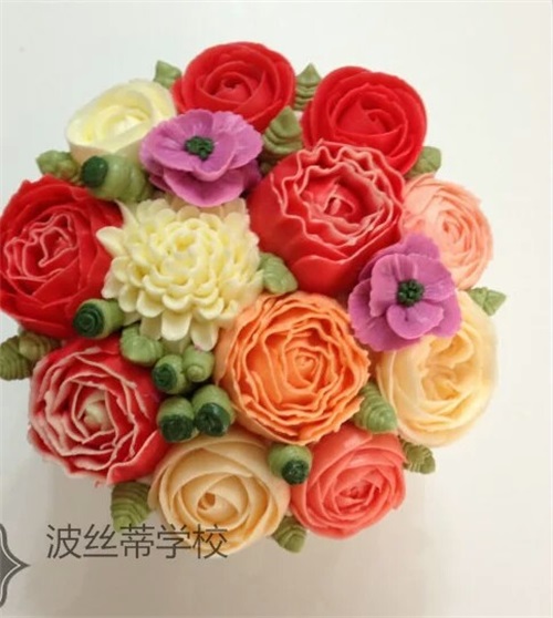 煙臺波斯蒂糕點培訓(xùn)學(xué)校韓式裱花班開班啦！趕快來圍觀！