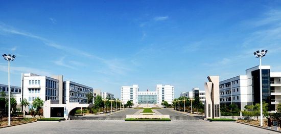 日照市技師學(xué)院學(xué)電子技術(shù)應(yīng)用怎么樣？