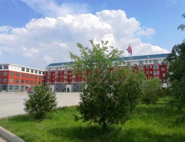 齊光科技文化專業(yè)學(xué)校有口腔醫(yī)學(xué)專業(yè)嗎？