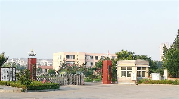 山東龍口礦業(yè)集團(tuán)高級技工學(xué)校是全日制嗎？
