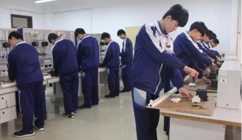 藍海職業(yè)學校有哪些適合男生的技術專業(yè)？