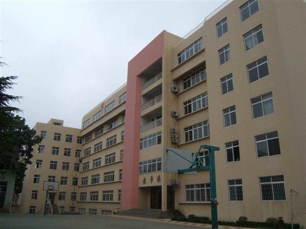 青島市電子信息技術(shù)學(xué)校有哪些電子相關(guān)專業(yè)？