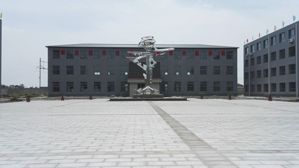 石家莊中英航空學校有什么就業(yè)保障和獎勵措施？