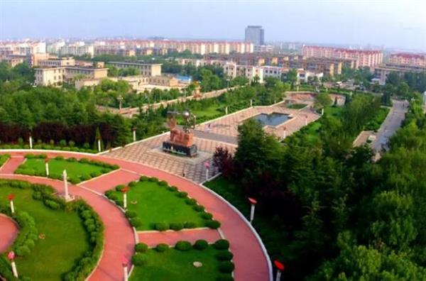 秦皇島渤?？萍贾械葘I(yè)學(xué)校